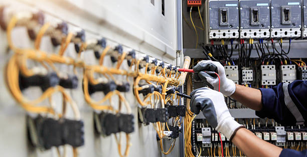Professional Electrician technician working in Leonard, TX